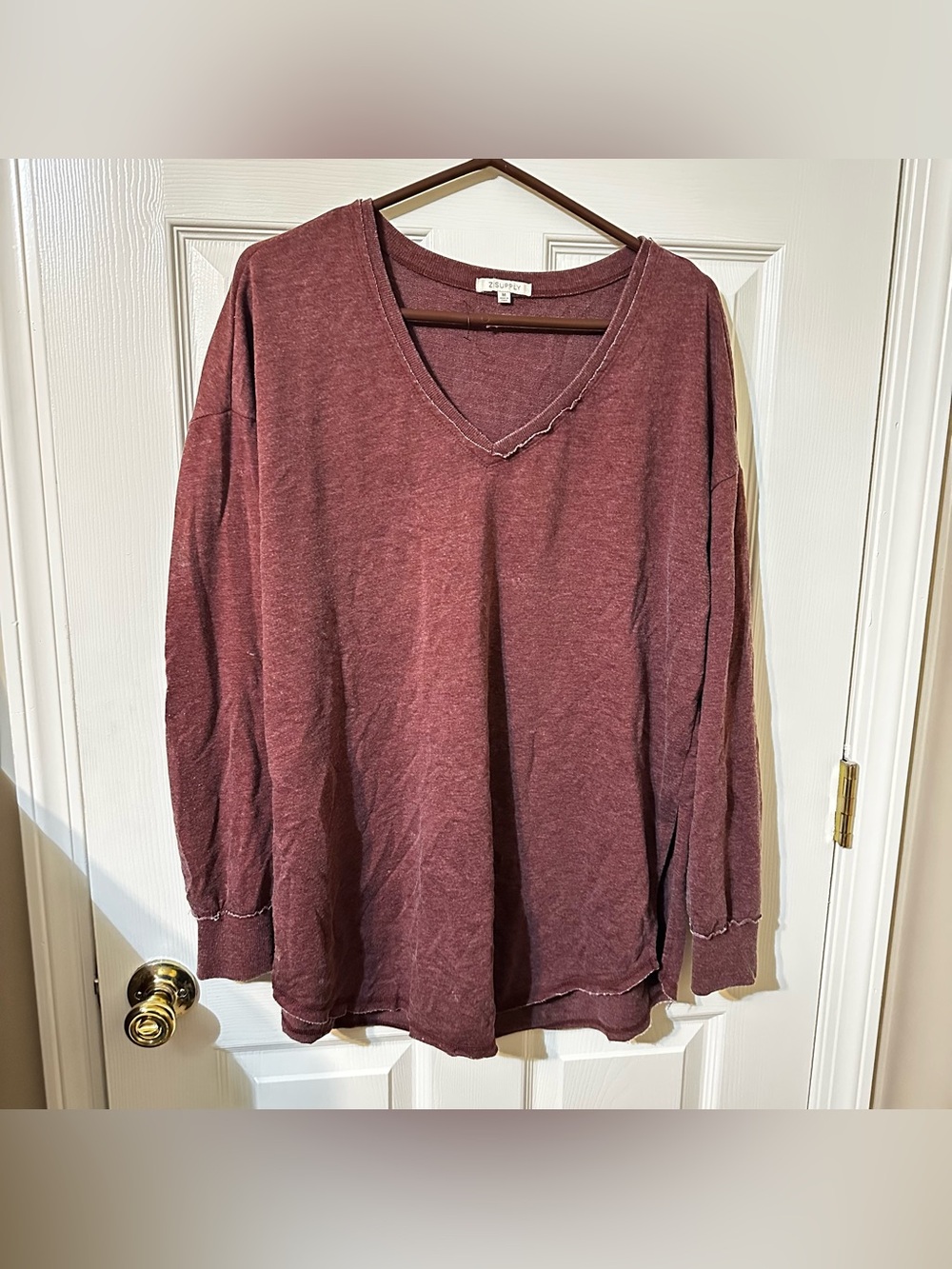 Z Supply Washed V-Neck Long Sleeve Top - Maroon
